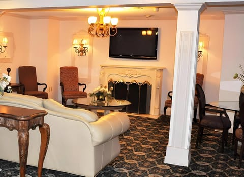 Avalon Inn Hotel in Sandusky