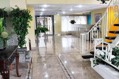 Avalon Inn Hotel in Sandusky