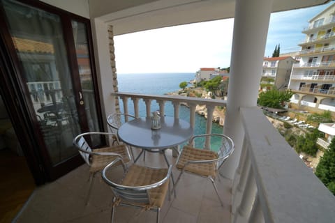 Oasis Premium Twin Apartment hotel in Šibenik-Knin County, Croatia