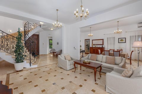 Oak Leaf Residences Resort in Budva Municipality