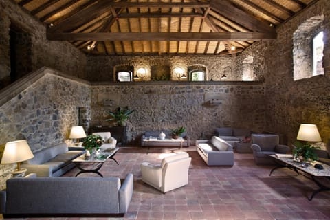 Shared lounge/TV area
