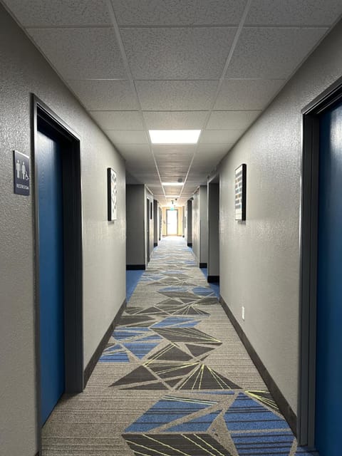 American Inn Cedar Rapids South Hotel in Cedar Rapids