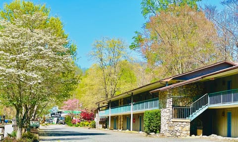 Newfound Lodge on the river Hotel in Cherokee