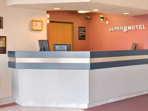 Delavan inn and suites  Hotel in Delavan Lake