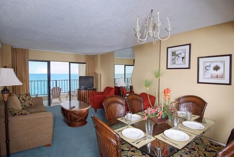 Atalaya Towers Hotel in Garden City