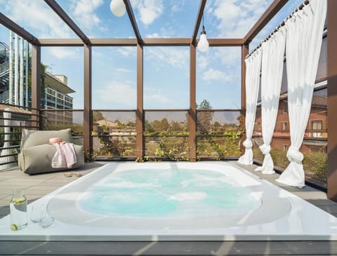 Hot spring bath