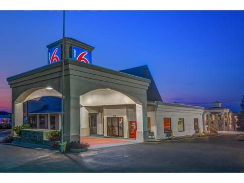 Motel 6 Calhoun, GA Hotel in Calhoun