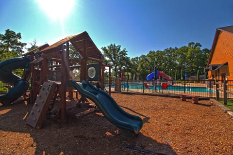 Crowne View Heights Hotel in Indian Point