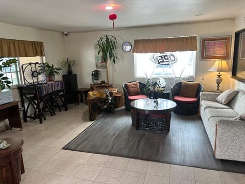 Palm Motel Hotel in Rosemead