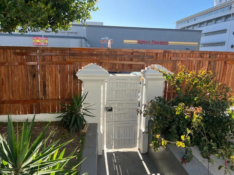 Blue Eagle Backpackers Hostel in Cape Town