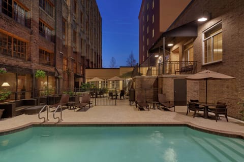 Hampton Inn & Suites New Orleans-Convention Center Hotel in Warehouse District