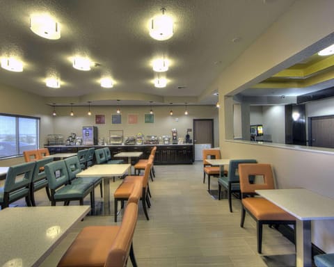 Comfort Inn & Suites Fort Worth West I-30 NAS JRB Hotel in Fort Worth