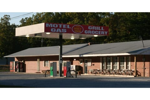 The Way Inn by OYO Spencer Hotel in Tennessee