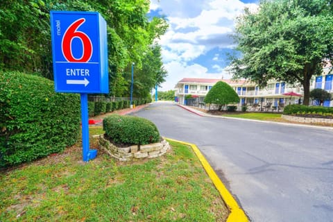 Motel 6 Huntsville, TX Hotel in Huntsville
