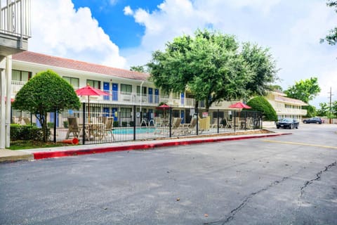 Motel 6 Huntsville, TX Hotel in Huntsville