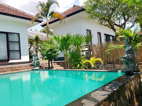 Lovina Villa Cinta Resort in Buleleng