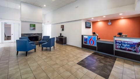 Motel 6 Irving, TX - Irving DFW Airport East Hotel in Irving