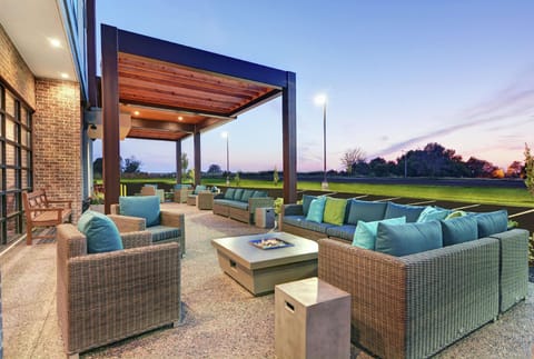 Home2 Suites by Hilton Bettendorf Quad Cities Hotel in Bettendorf