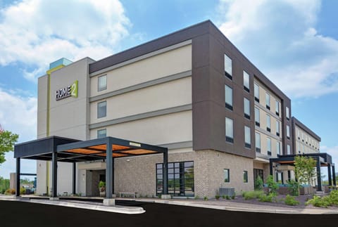 Home2 Suites by Hilton Bettendorf Quad Cities Hotel in Bettendorf