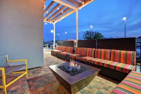 Home2 Suites by Hilton Harvey New Orleans Westbank Hotel in Gretna
