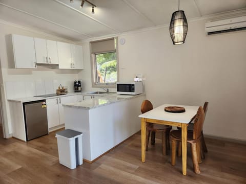 Russell Falls Holiday Cottages Hotel in Tasmania