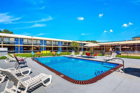 Econo Lodge Cave City Hotel in Kentucky