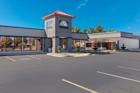 Econo Lodge Cave City Hotel in Kentucky