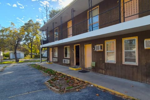 Sycamore Motel Havana Near Illinois River Hotel in Illinois