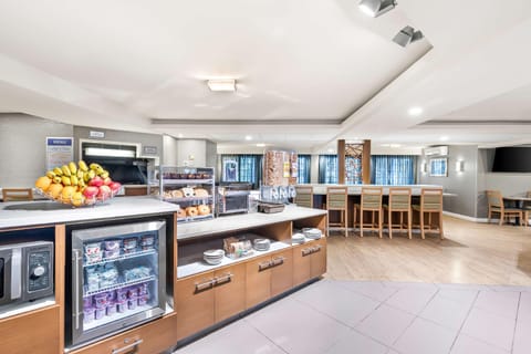 Best Western West Towne Suites Hotel in Madison