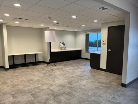 Studio 6 Fort Worth, TX - Lake Worth Hotel in Lake Worth