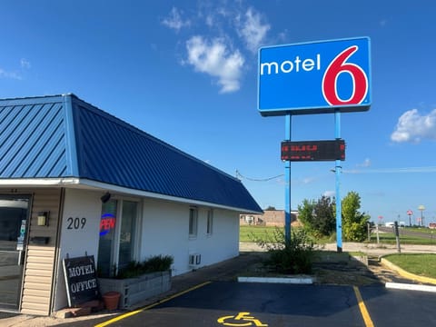 Motel 6 Sullivan, MO Hotel in Ozark Mountains