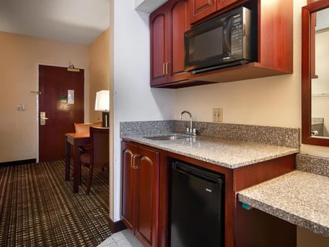 Quality Suites Hotel in Indianapolis