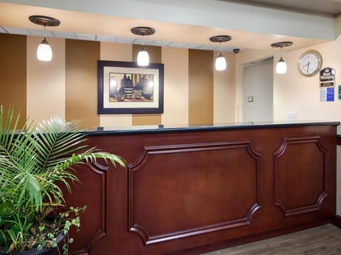 Quality Suites Hotel in Indianapolis