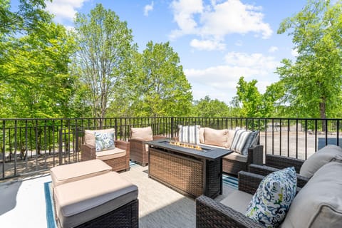 Branson Falls Lodge Hotel in Branson