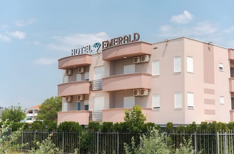 EMERALD Hotel Hotel in Ulcinj Municipality
