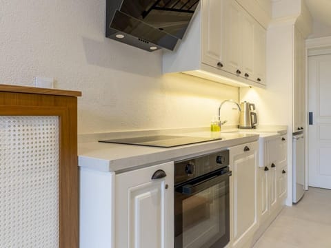 Naro Suites Alacati Koyici Hotel in Alaçatı