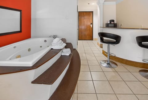 Robinson Inn and Suites Hotel in Waco