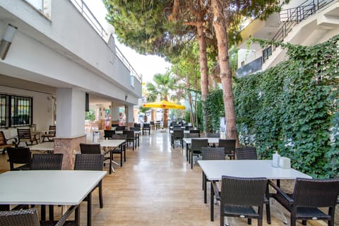 Ponz Hotel Hotel in Kusadasi