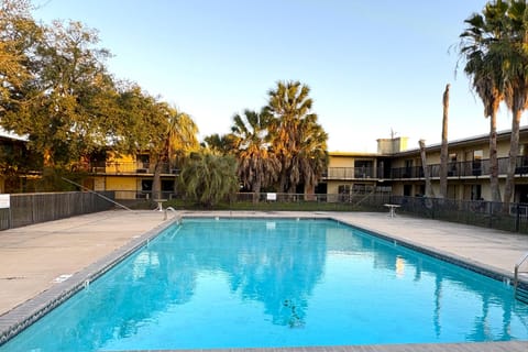 Motel 19 By Capital O Baytown I-10 Hotel in Baytown