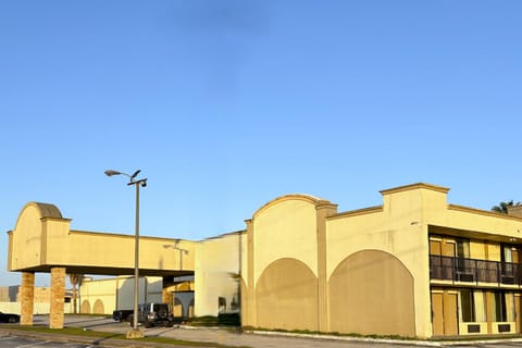 Motel 19 By Capital O Baytown I-10 Hotel in Baytown