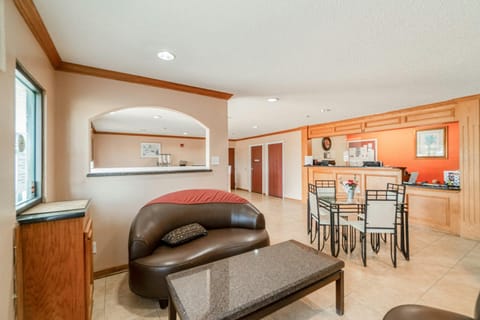 Capital O Fairway Inn - Baytown La Porte TX Hotel in La Porte