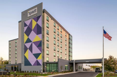 Spark by Hilton Madison Central Hotel in Madison