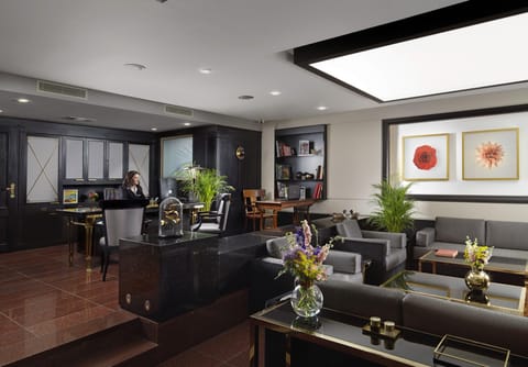 Holiday Suites Hotel Hotel in Athens