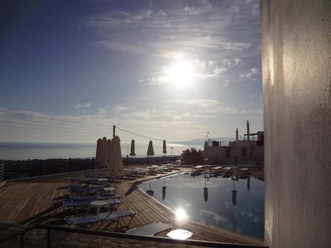 Amazones Village Suites Hotel in Piskopiano