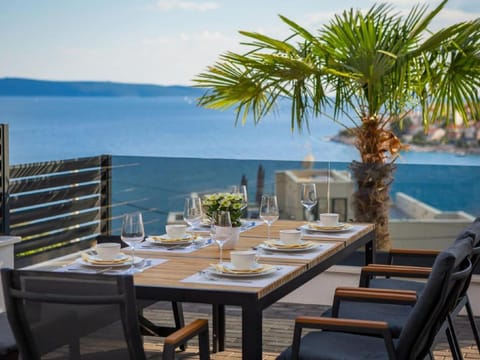 Luxury villa with swimming  pool and sauna Resort in Okrug Gornji