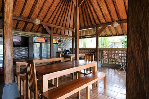 Urbanview Hotel Lilis Cempaka Mas Guesthouse Resort in North Kuta