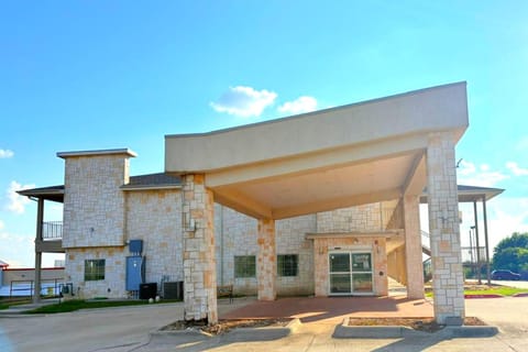 Westwood Inn Extended Stay  Inn in Gonzales