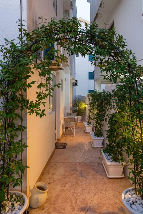 Villa DiEden Apartment hotel in Budva