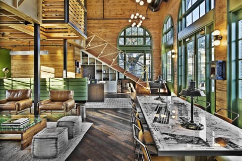 Cavalry Court, by Valencia Hotel Group Hotel in College Station