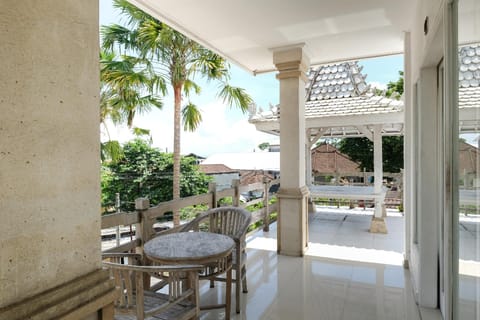 Urbanview Hotel Lilis Ikvala Radha Resort in North Kuta